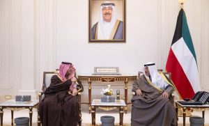 ولي عهد دولة الكويت يستقبل الأمير تركي بن محمد بن فهد