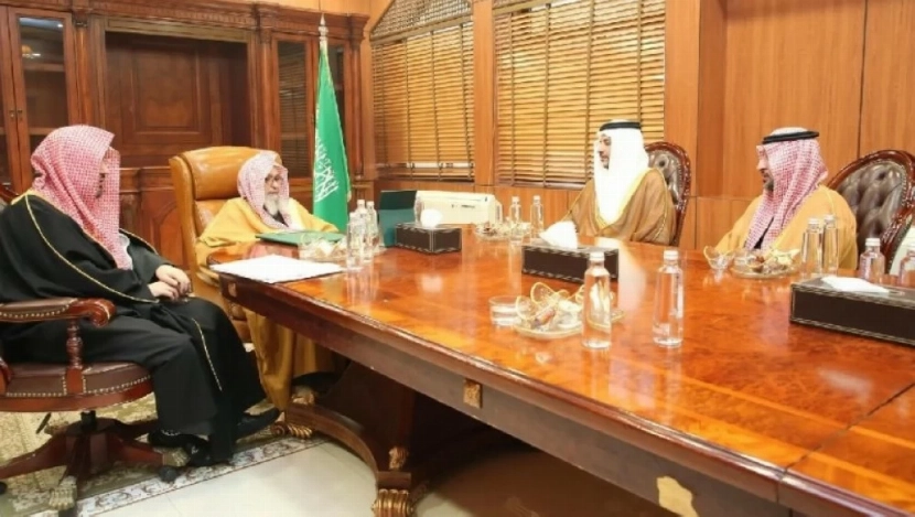 Read more about the article مفتي عام المملكة يستقبل الرئيس التنفيذي للهيئة الملكية لمدينة مكة المكرمة والمشاعر المقدسة