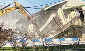 هدم مبانٍ بمقرّ «أونروا» الرئيس بالقدس الاحتلال يرفض دخول اللجنة الإدارية لغزة ويعطّل فتح معبر رفح