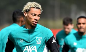ليفربول يؤكد نهاية موسم إيكيتيكي وغيابه عن كأس العالم للإصابة