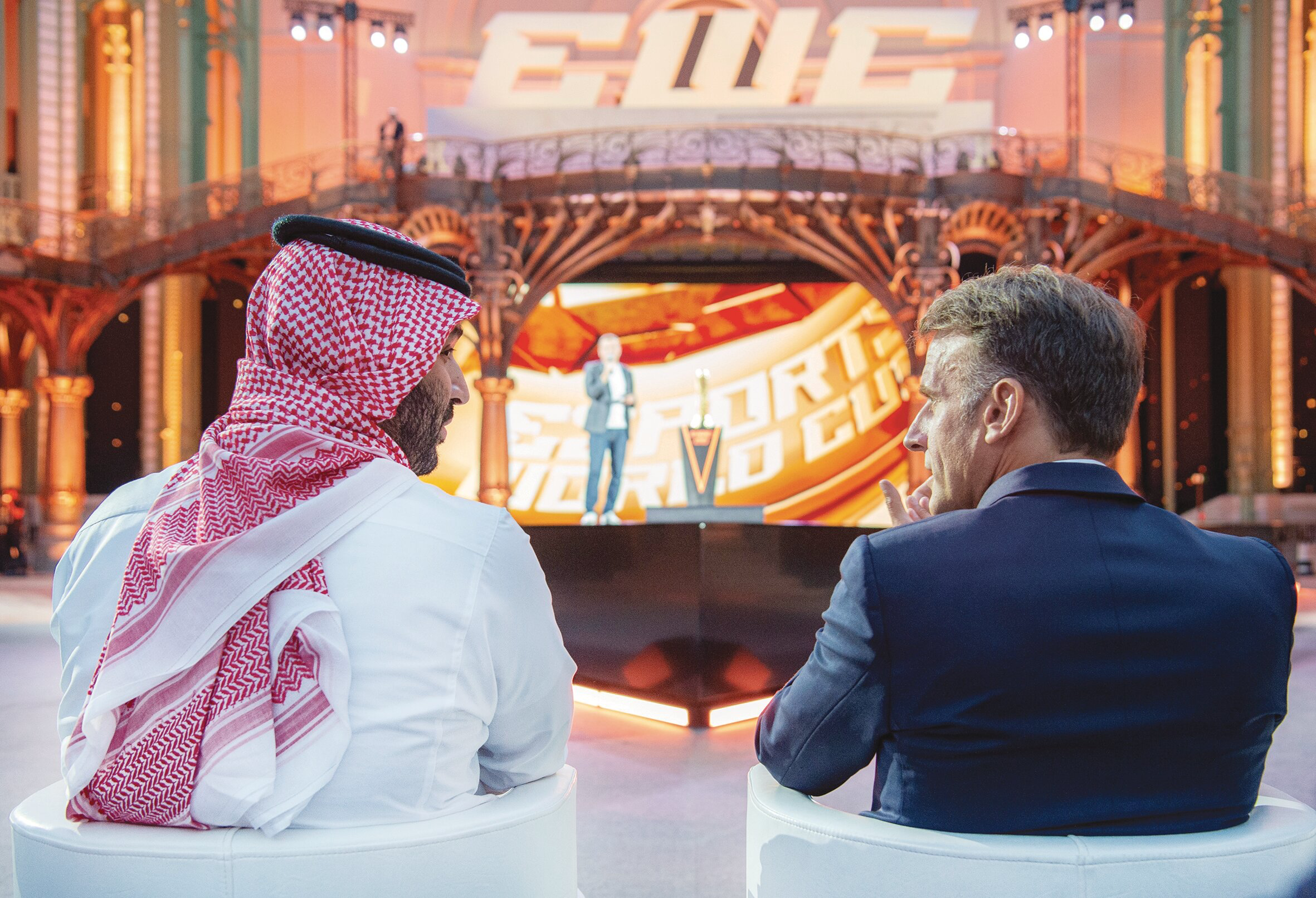 Read more about the article من فكرة سعودية إلى منصة عالمية  ولي العهد يشهد ختام كأس العالم للرياضات الإلكترونية في باريس