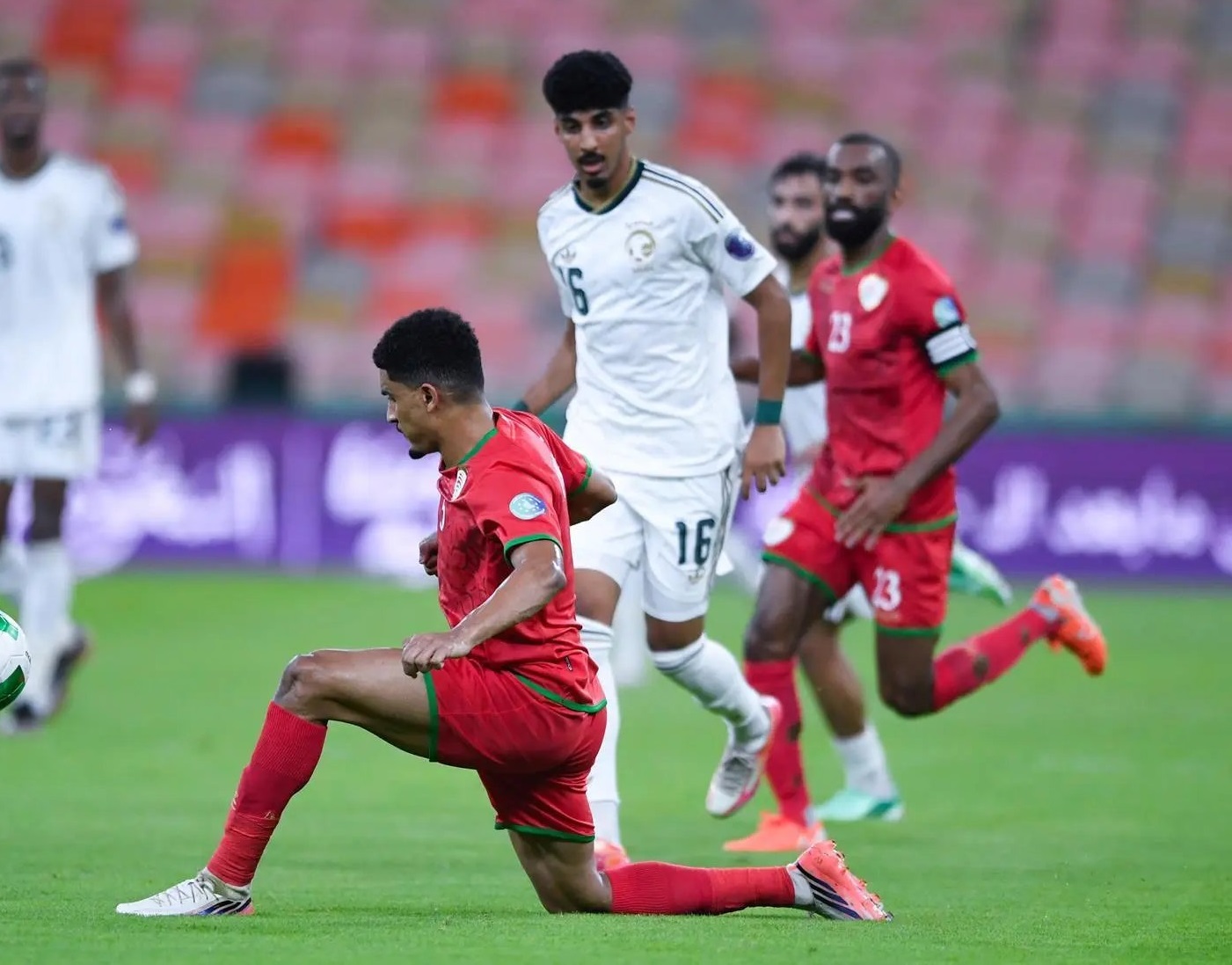 You are currently viewing زياد الجهني: الحسم المُبكر منحنا الانتصار أمام عُمان