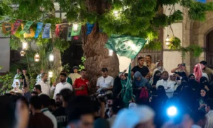 جماهير خليجي 27 تساند منتخباتها من جدة التاريخية